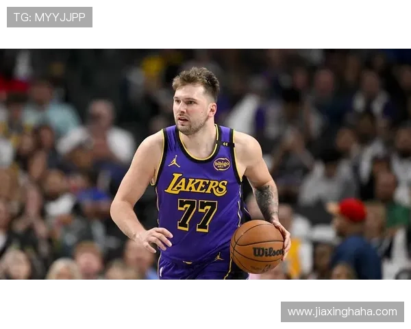 东契奇谈休赛期体能训练效果:感觉更加轻松 状态明显提升